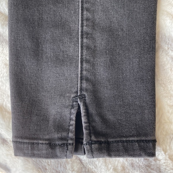 Guess Sexy Black Jeans with lacing down front of legs and seam down back! - Picture 4 of 14